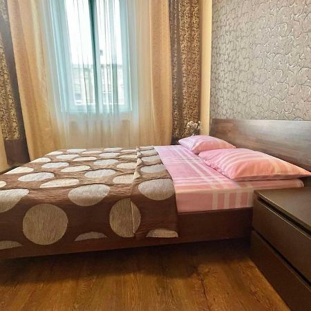 Крехівська 5,Апартаменти В Центрі, Дві Спальні Lviv Dış mekan fotoğraf