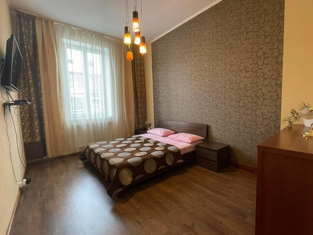 Крехівська 5,Апартаменти В Центрі, Дві Спальні Lviv Dış mekan fotoğraf