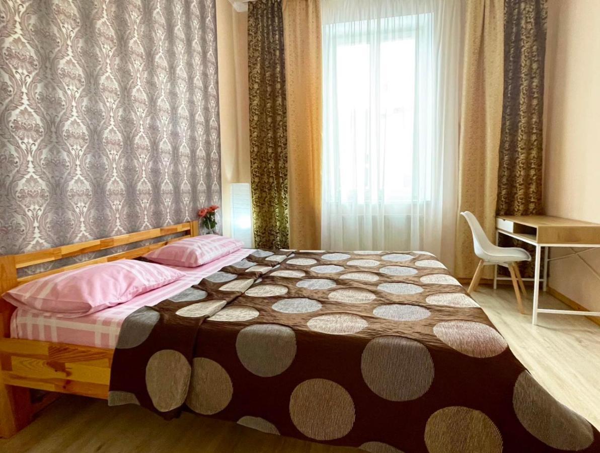 Крехівська 5,Апартаменти В Центрі, Дві Спальні Lviv Dış mekan fotoğraf