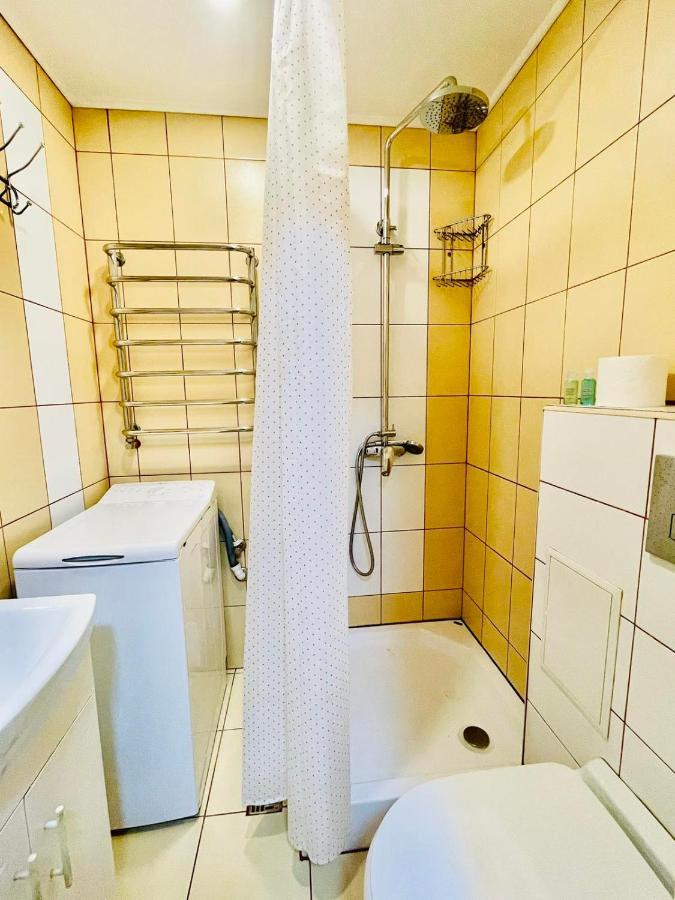Крехівська 5,Апартаменти В Центрі, Дві Спальні Lviv Dış mekan fotoğraf